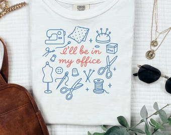 Maglietta per appassionati di cucito, regalo per quilter, maglietta per sarta, maglietta per amanti dell'artigianato, top per artisti tessili, abbigliamento per operai tessili