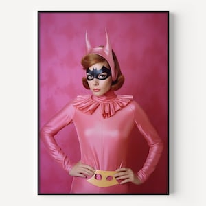 Batwoman Style Poster Poster Superhero Art Print for Living Room Poster of Avengers Wall Art Superhero Pink Women Cosplay Feminism Poster