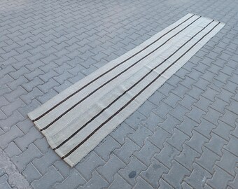 Kelim Teppich Läufer aus der Türkei: Handgewebte Wolle, Schwarz & Weiß, 70x300cm