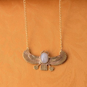 Gyllene skarabéhalsband, månstensskarabéhänge, talismansmycken, tredje ögat, boho, inka, etnisk, illuminati