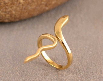 Gold Snake Ring: Adjustable Serpent Gothic Jewelry