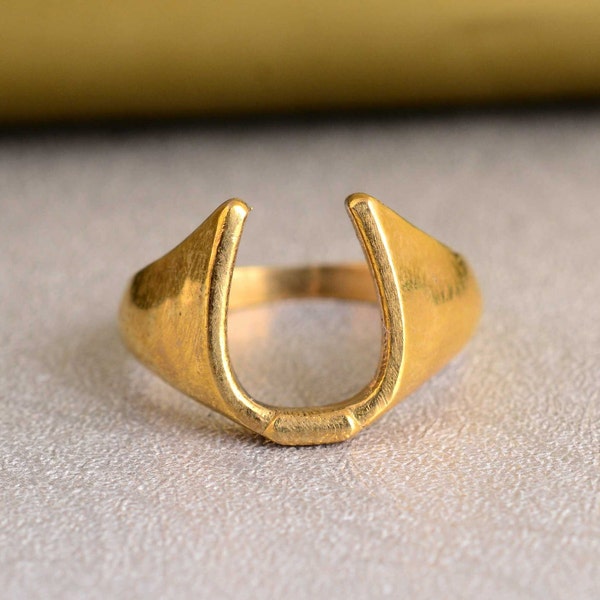 Horseshoe Signet Ring, Good Luck Ring ,Lucky Charm Ring