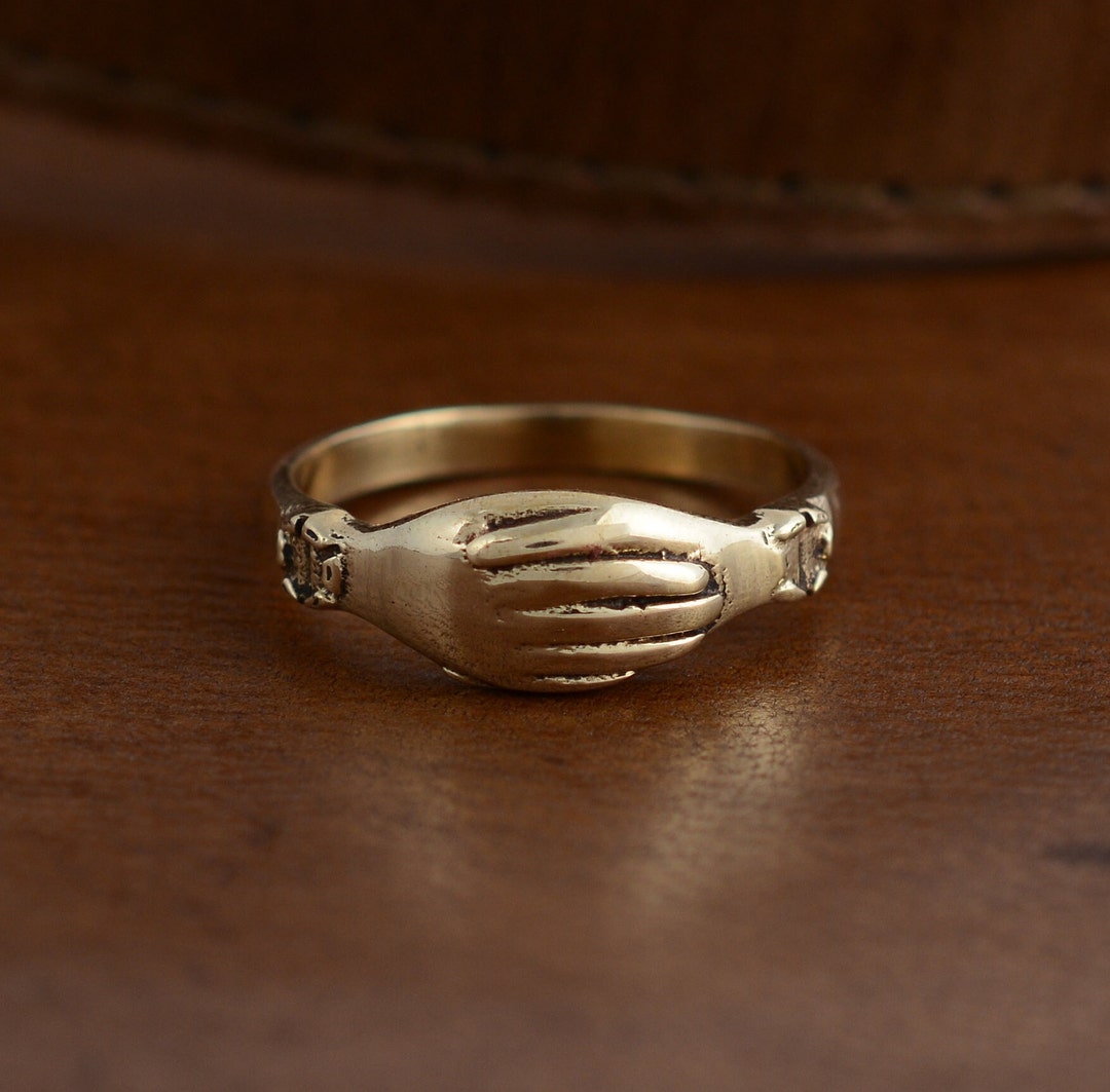 Gold Fede Ring: Handshake Holding Hands Ring - Valentine's Gift - Etsy