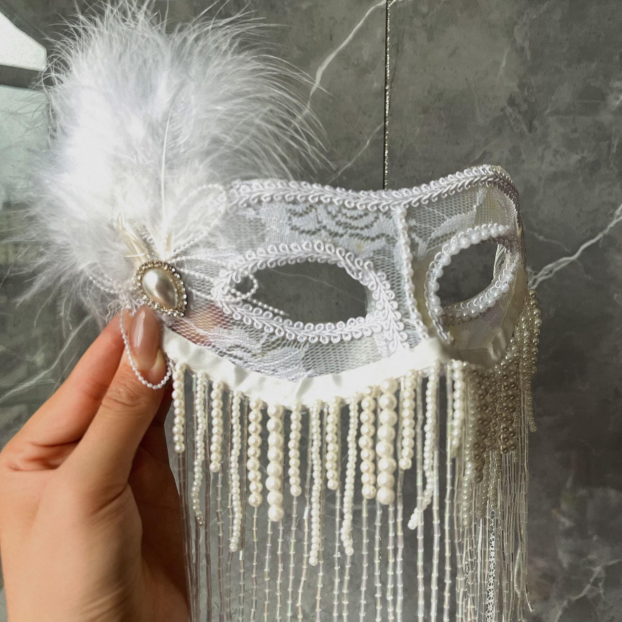 White Feather Mask | Pearl Tassel Decorated Ball Mask | Retro Lady