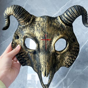 Dark Gothic Demon Horn Mask– Halloween Cosplay,Vampire Ball,Gothic Steampunk Costume,Gift for Him,Unisex Fantasy Mask,Resin Horned Headpiece