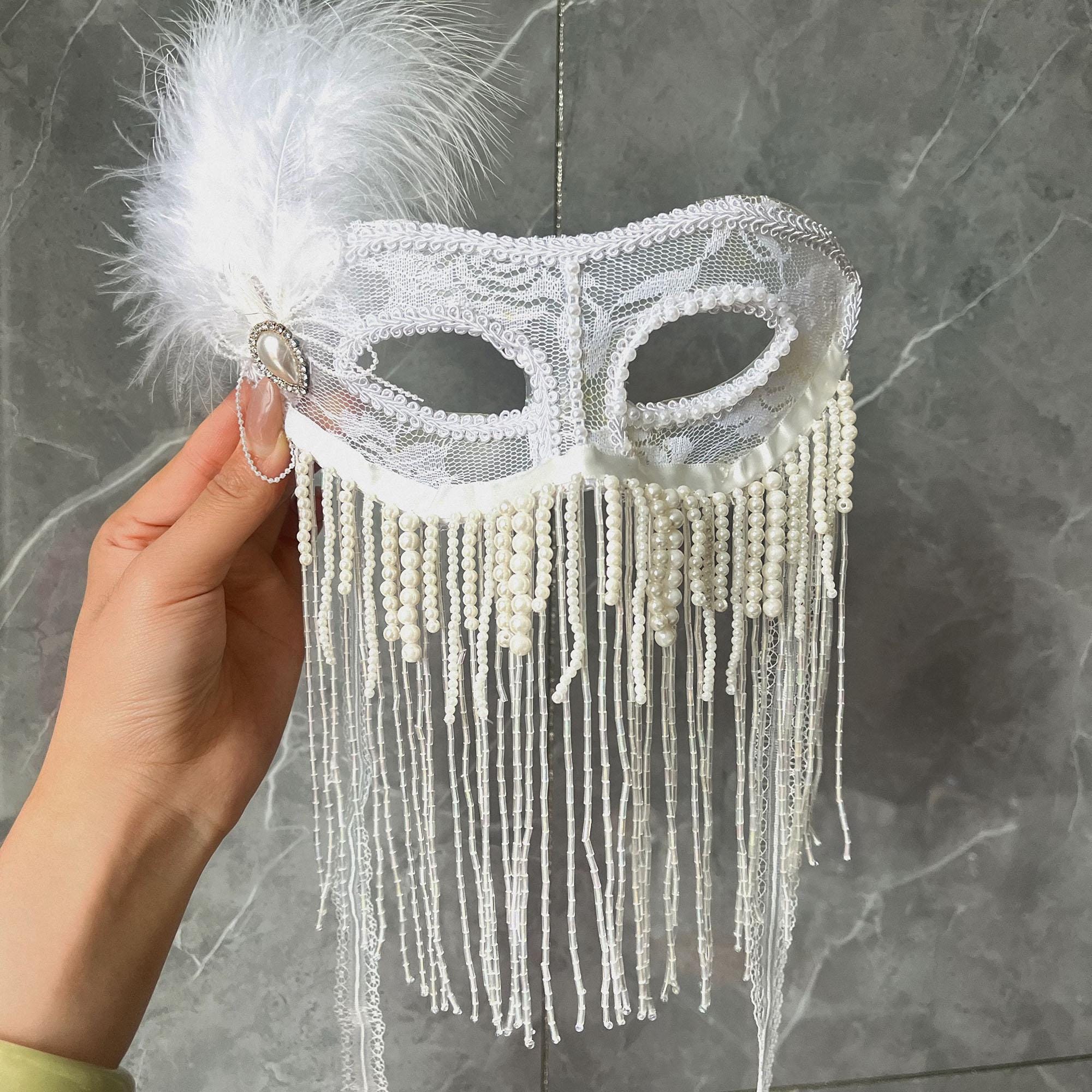 White Feather Mask | Pearl Tassel Decorated Ball Mask | Retro Lady