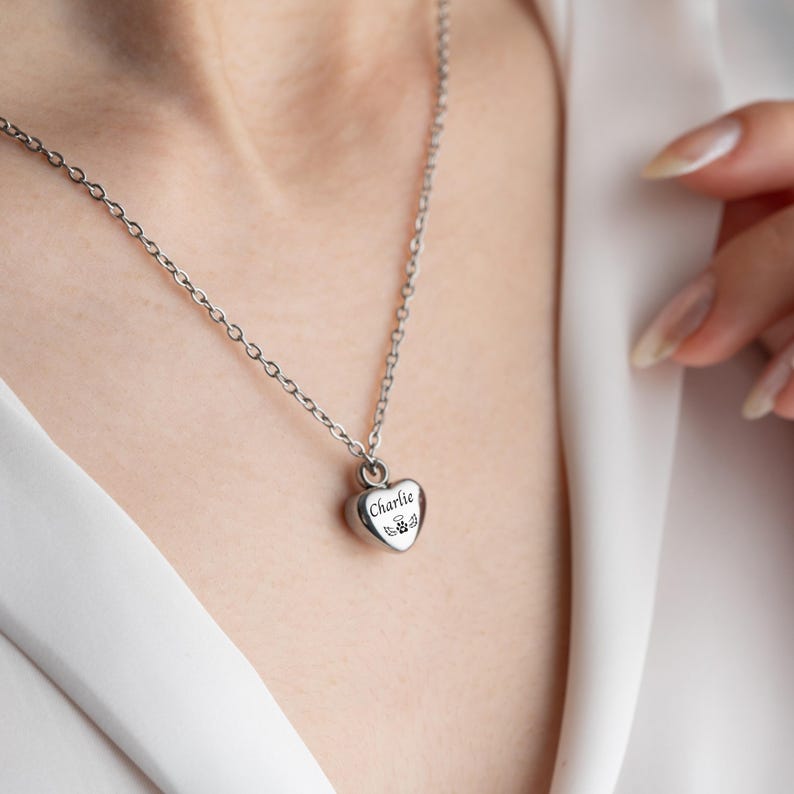 Engravable Heart Shape Urn Necklace Waterproof Necklace with Secret Compartment Ashes Stash Jewelry Pet Cremation Keepsake Dog Cat Memorial