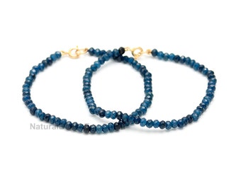 Pulsera de zafiro azul / Joyería de piedras preciosas facetadas naturales / Pulsera de cristal curativo para hombres y mujeres / Regalo de piedra natal de septiembre