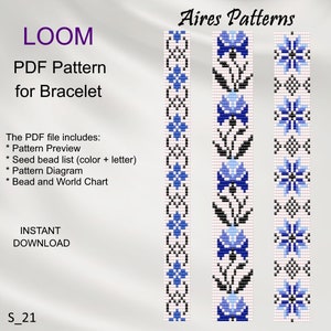 Może przedstawiać: Wzór PDF na bransoletkę tkacką z trzema różnymi wzorami: wzorem kwiatowym z niebieskimi i czarnymi kwiatami, wzorem geometrycznym z niebieskimi i białymi gwiazdami oraz prostym wzorem z niebieskimi i białymi kwiatami. Wzór zawiera listę koralików nasiennych, schemat wzoru oraz wykres koralików i świata. Wzór jest dostępny do natychmiastowego pobrania.