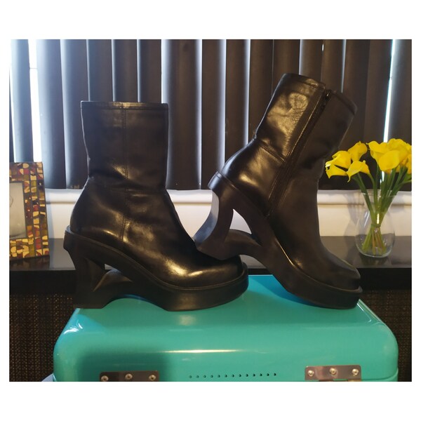 90s VINTAGE TWO LIPS Leather Platform Wedge Boots With Cutout Heel Design, Women's Size 7