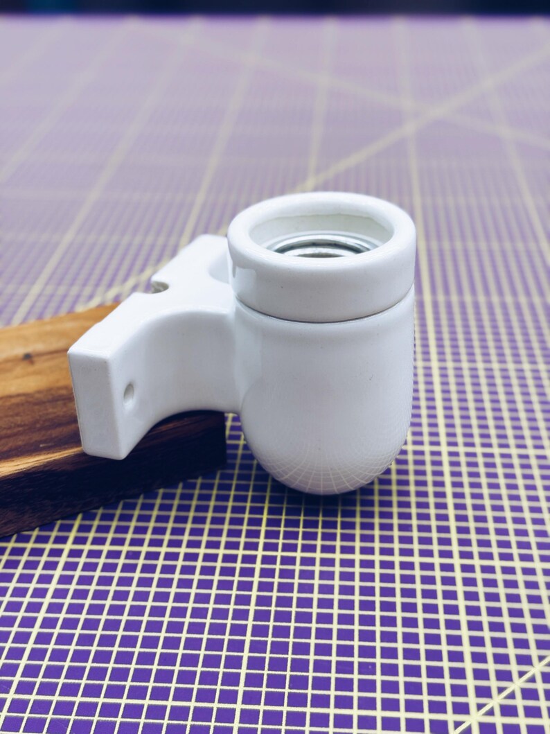 Ceramic socket / wall mount for E27 light bulb in black and white image 5