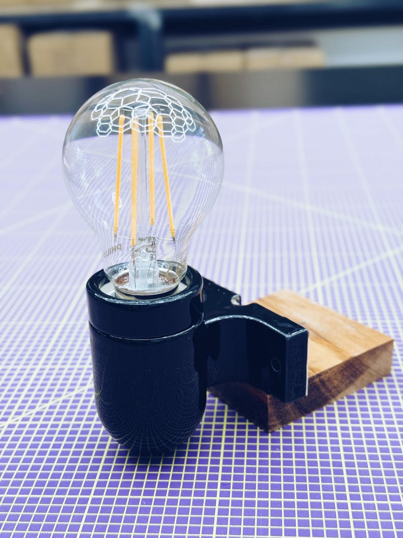 Ceramic socket / wall mount for E27 light bulb in black and white image 3