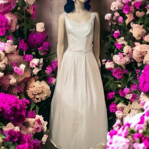 audrey hepburn wedding dress