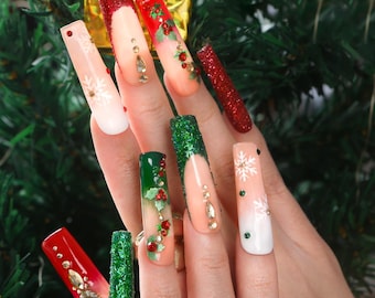 Elegant Holly Christmas Press On Nails,Red Green Glitter Snowflake Rhinestone Handmade Custom Nails for Xmas Soirees,Festivals,Gifts H351