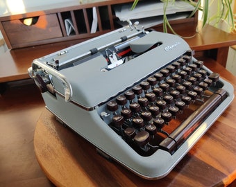 1959 Olympia SM4 Typewriter Professionally Serviced