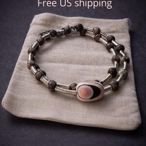 Earth Layers Wrap Bracelet – Agate & Maifanite – Memory Wire – Plated Copper S/M