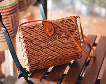 VERKOOP! Rechthoekige rotan crossbody mandtas - Winnie - strozak voor de zomer, geweven rieten tas, vakantiegeweven portemonnee