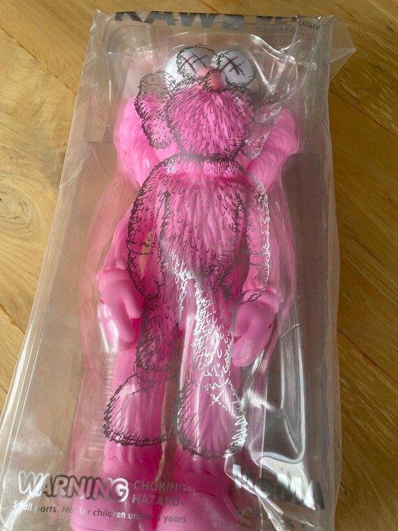 Kaws BFF Open Edition Moma Vinyl Figure - Etsy UK Kaws BFF Open Edition Moma Vinyl Figure - Etsy UK