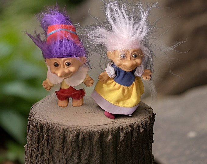 Vintage Snow White & Dwarf Troll