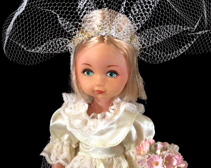 Vogue’s English Bride Ginny - 1982