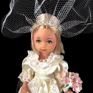 Vogue’s English Bride Ginny - 1982