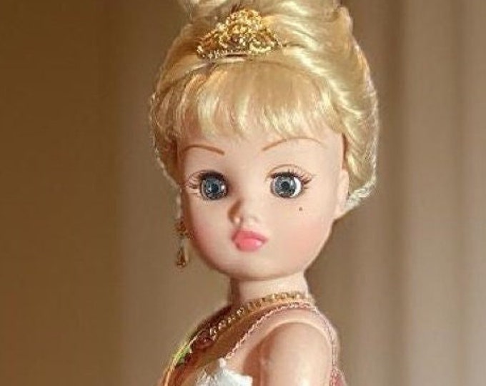 Cissy Doll