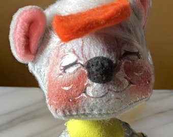 Anna Lee Bookkeeper Mouse