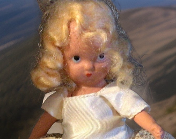 Nancy Ann Snow Queen #172