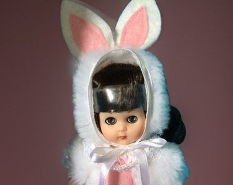 Vogues Ginny the Easter Bunny
