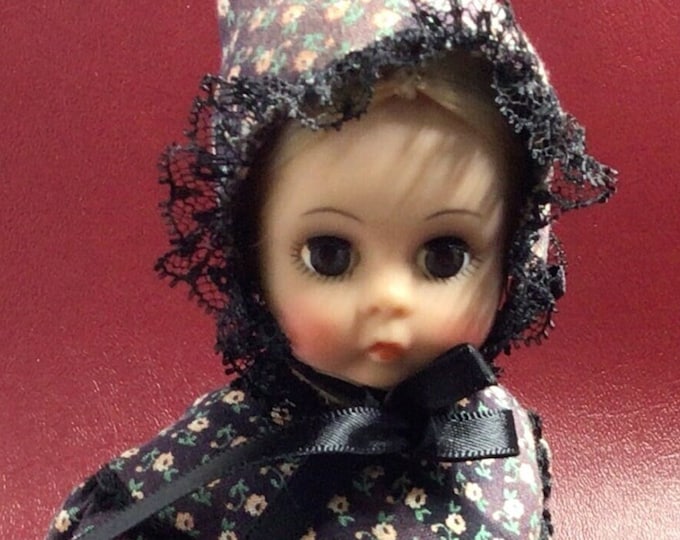 Madame Alexander’s Mother Hubbard