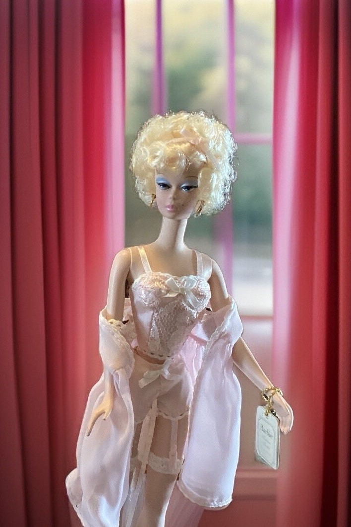 Barbie's Gold Label Lingerie Silkstone - Etsy Barbie's Gold Label Lingerie Silkstone - Etsy