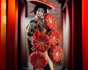 Poupée japonaise en soie Geisha