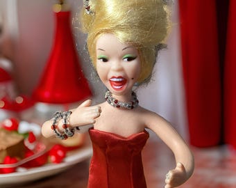 Topper Dawn’s Go Go Doll
