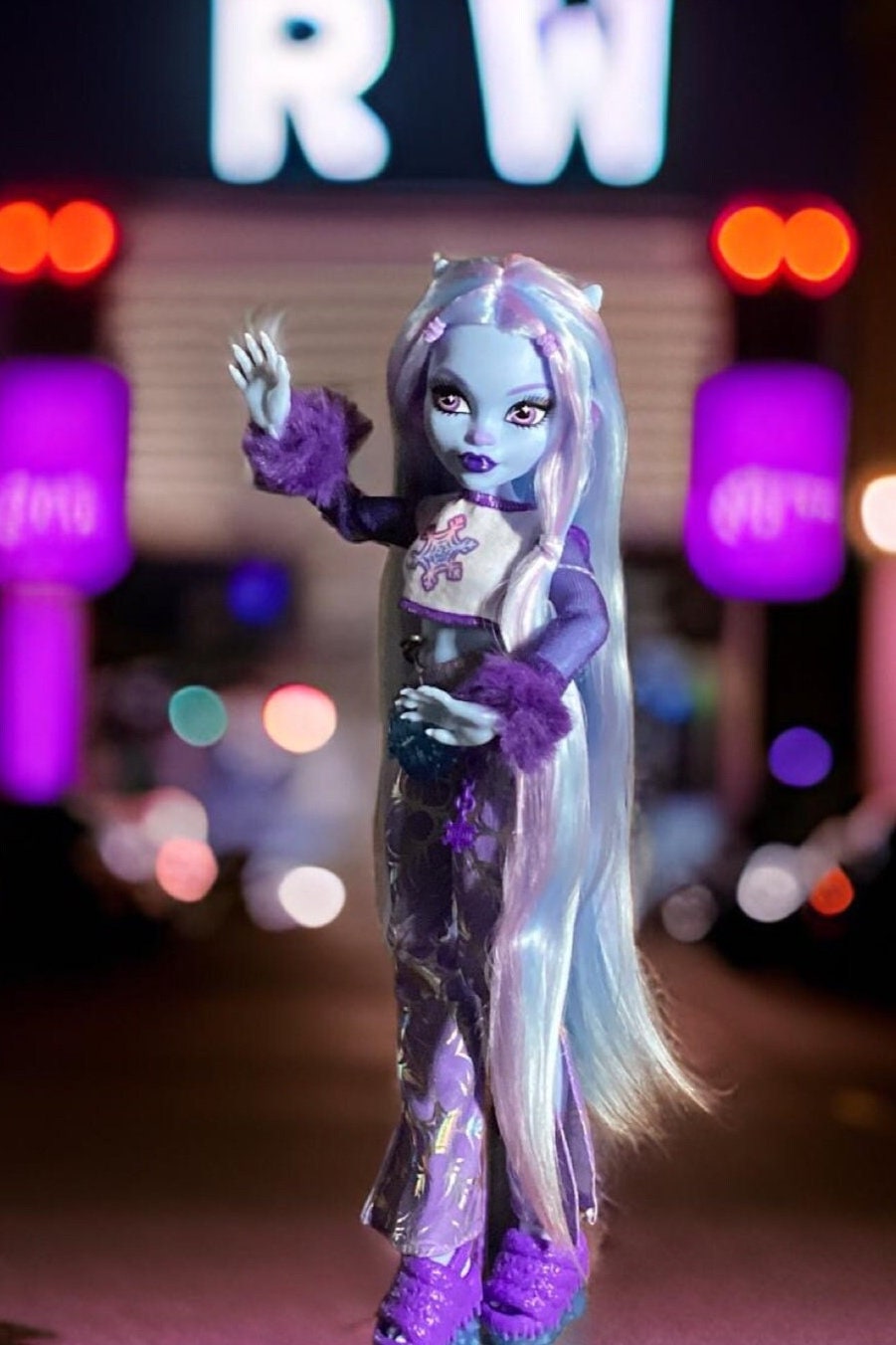 モンスターハイのアビー・ボミナブル - Etsy 日本