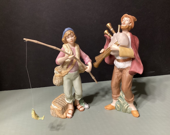 Thomas Kinkade Nativity Pieces.