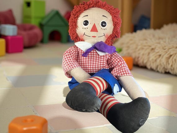 Vintage 1970s Knickerbocker Raggedy Andy Doll – 18 Inch – Red Hair