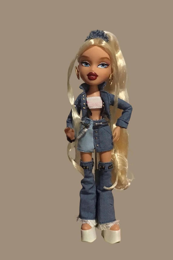 ブラッツ人形　クロエ Amazon.co.jp: Bratz ブラッツ Hello My Name Is Doll - Cloe