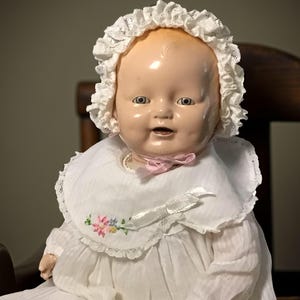 E I H Horsman Composition Dimples Baby Doll