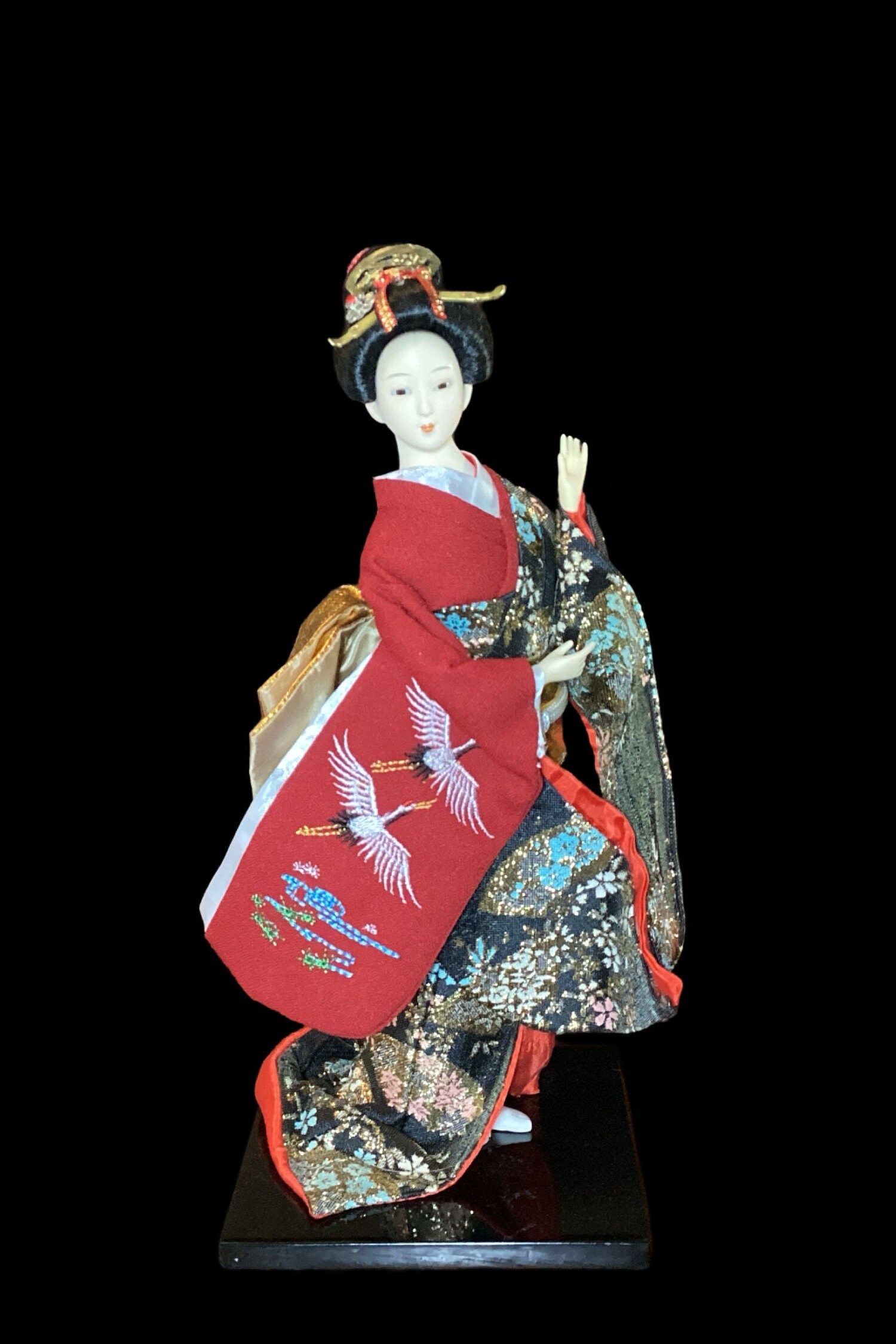 日本の芸者人形：11インチの赤い着物、鶴のデザイン - Etsy 日本