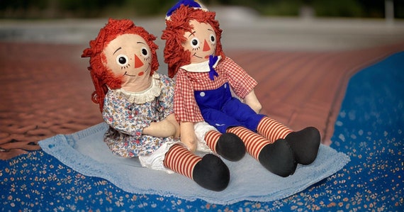 Vintage 1970s Knickerbocker Jumbo Extra Large Raggedy Ann