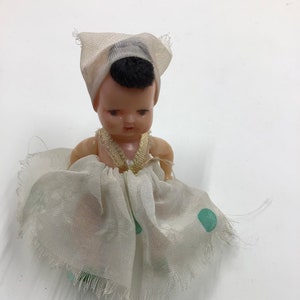 Pequeña muñeca de Italia