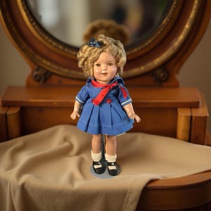 Composition Shirley Temple - 12”