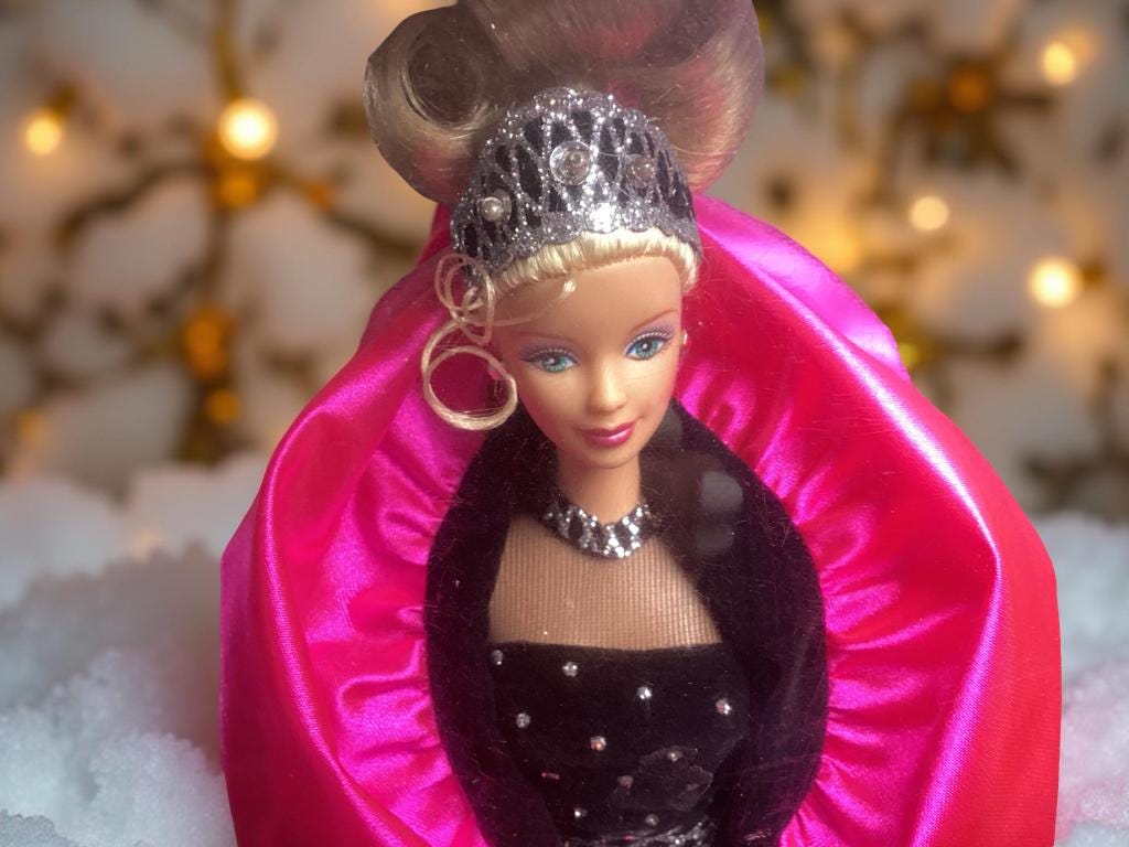 holiday barbie black and pink dress Vintage 1998 Holiday Barbie - Black Velvet Dress. - Pink Satin Cape