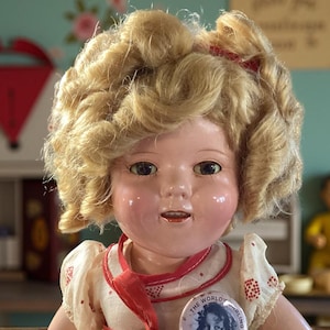 15” Shirley Temple Composition Doll by Ideal – Original 1930s Dress, Pin & Box – Vintage Collectible