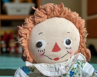 Vintage 1940s Georgene Raggedy Ann Doll – 19 Inch, Teal Floral Dress