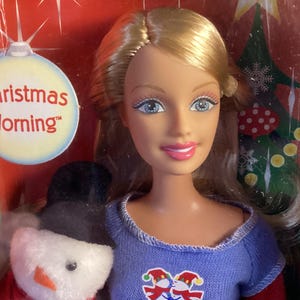 Happy Holidays Barbie - Mattel 2005