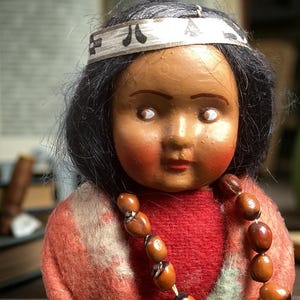 Vintage 1940s Bully Goods Skookums Indian Doll – 7” Girl Child Doll – Composition Face, Wood Body -Beaded Wood Necklace