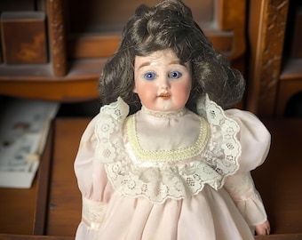 青い目のアンティークドール コレクターズアイテム参照番号: 2146 アンティークドイツ製ビスク