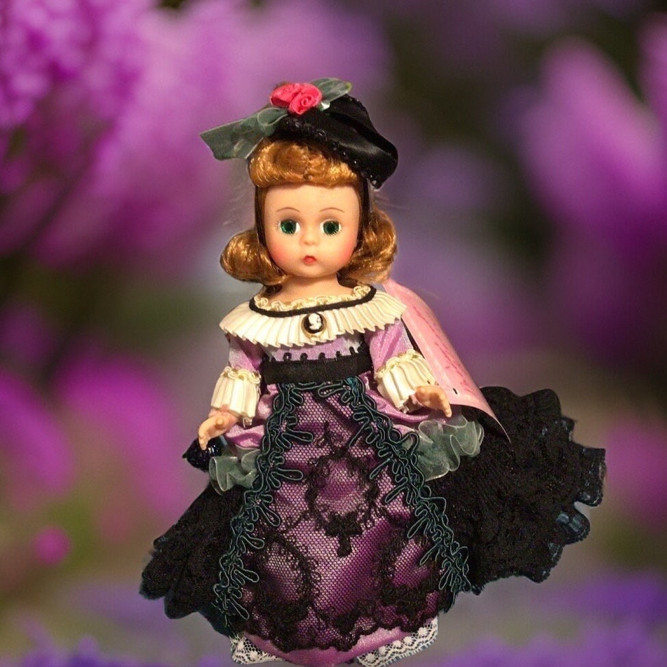 Madame Alexander Doll Club 8