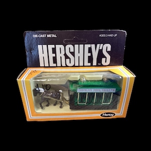Die Cast Metal Hersheys Horse Carriage